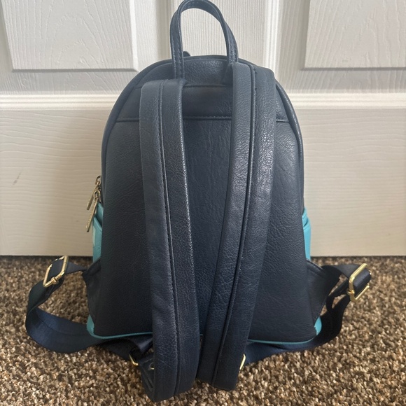 Cinderella’s Castle Loungefly Backpack main image 5
